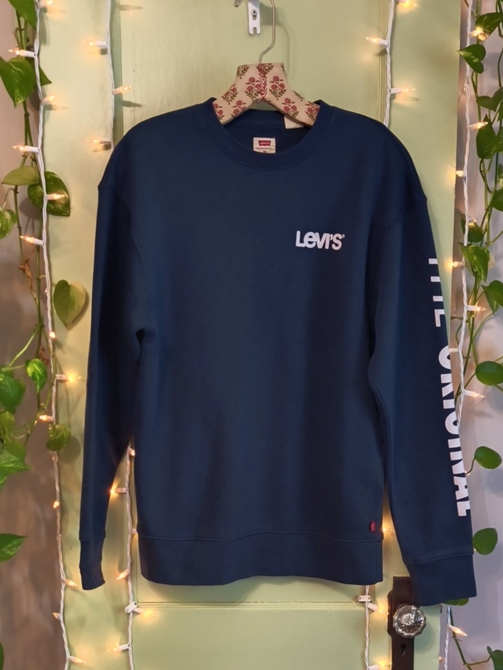 Women's Levi's Navy Blue The Original Sleeve Crew neck Logo Sweatshirt XS